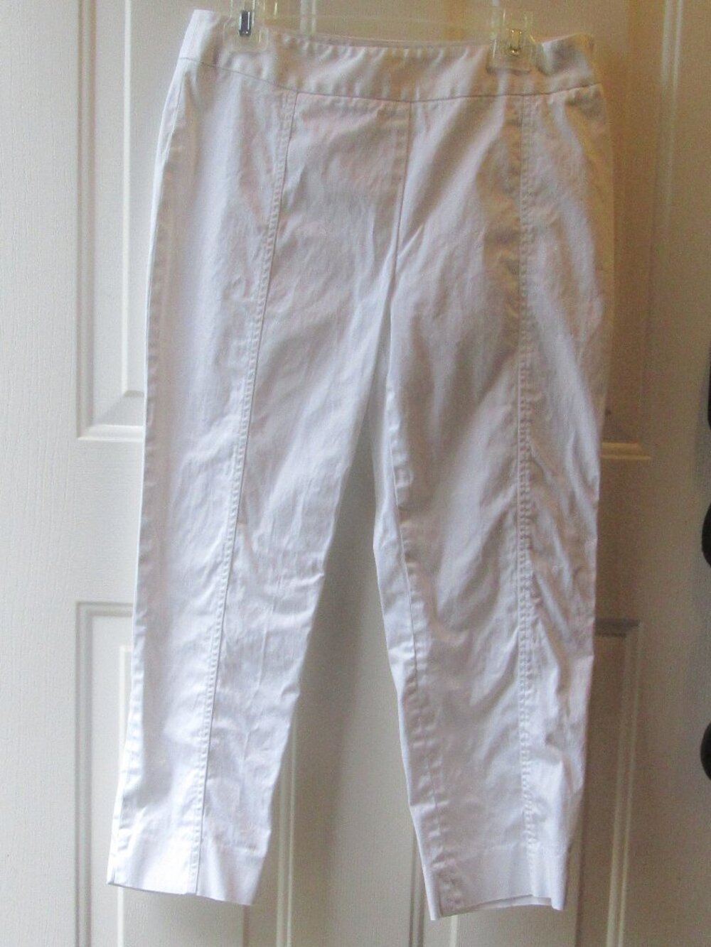 Jones New York Signature Stretch White Summer pants size 8
